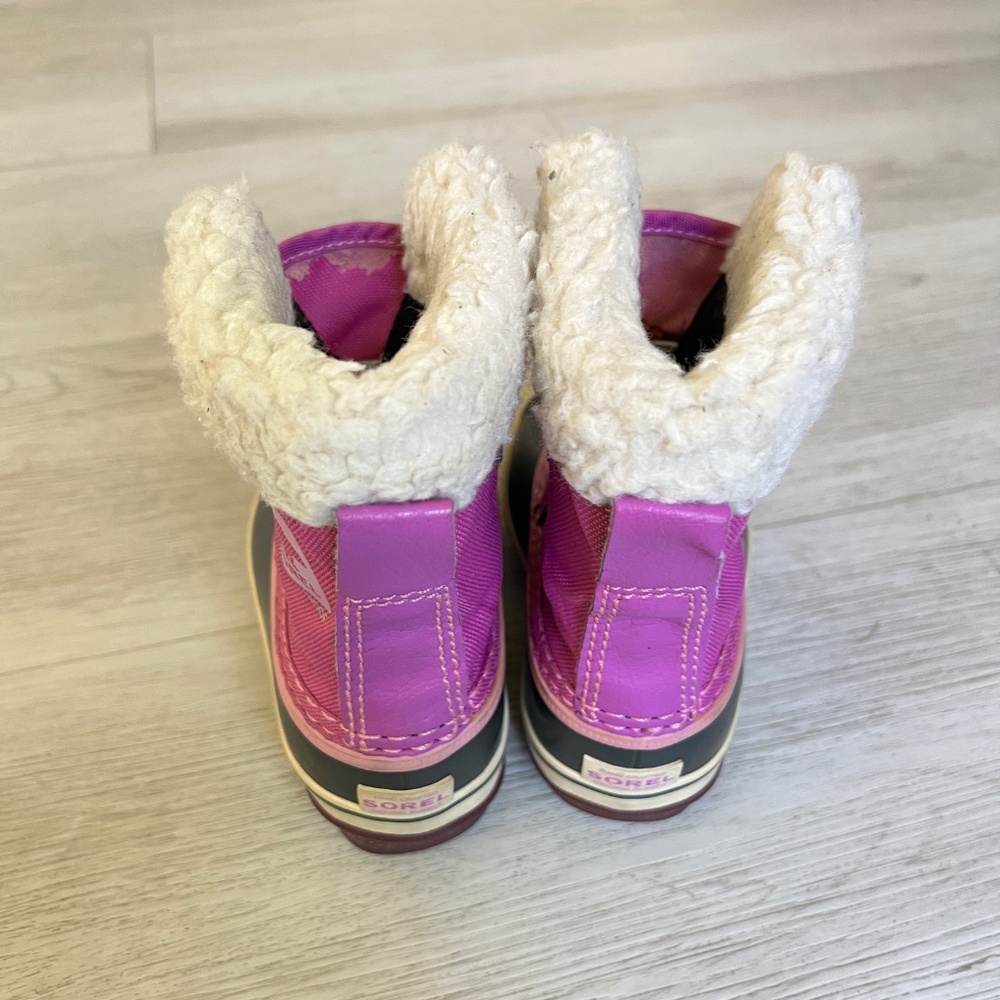 Snow boots - Picture 2 of 4